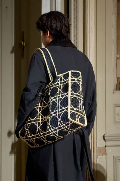 Look 98
